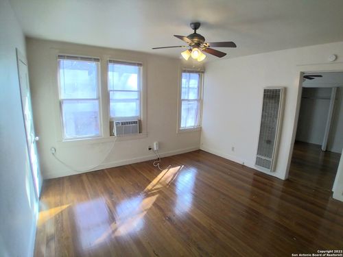 3-215 W Magnolia Ave, San Antonio, TX, 78212-2976 | Card Image