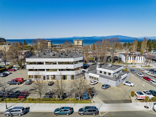 204-154 Memorial Ave, Parksville, BC, V9P1J7 | Card Image