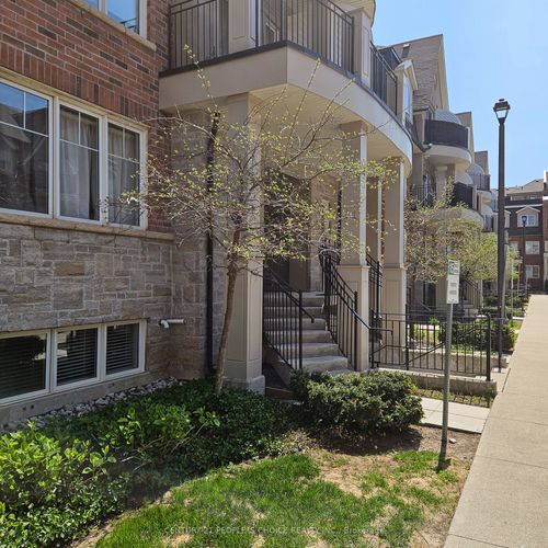 28-04-2420 Baronwood Dr, Oakville, ON, L6M0X6 | Card Image