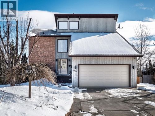 2205 Carlisle Pl, Prince George, BC, V2K4B8 | Card Image