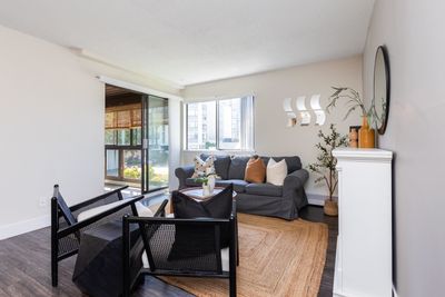 202 - 1526 George St, Condo with 2 bedrooms, 1 bathrooms and 1 parking in White Rock BC | Image 3