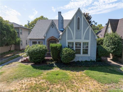 1214 E Marshall St, Turlock, CA, 95380-4129 | Card Image