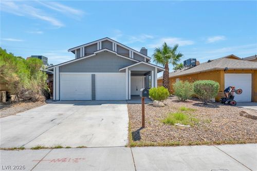 3825 Summer Breeze Cir, Las Vegas, NV, 89108-5464 | Card Image