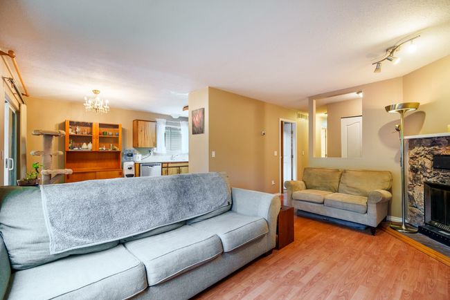 1951 Coquitlam Avenue, House other with 3 bedrooms, 2 bathrooms and 2 parking in Port Coquitlam BC | Image 13