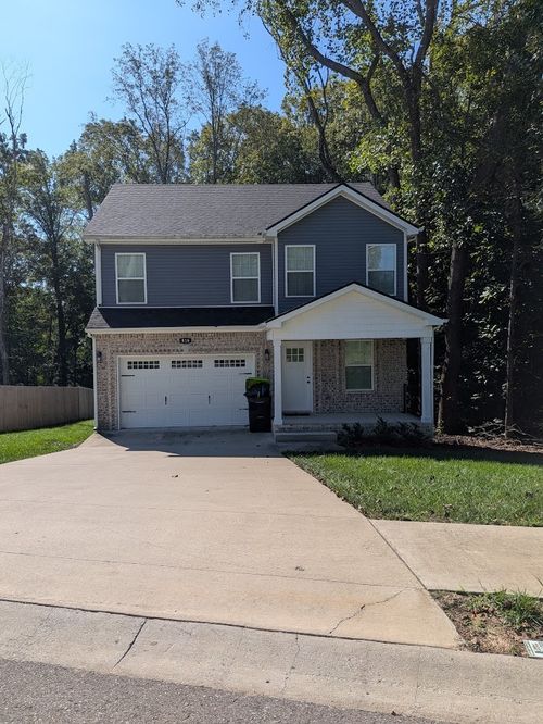 816 Lutz Ln, Clarksville, TN, 37042-3712 | Card Image