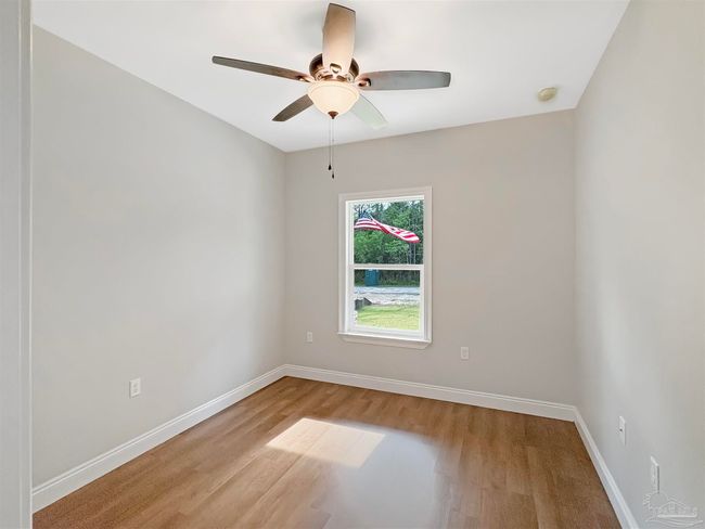 3286 Damon Dr, House other with 3 bedrooms, 2 bathrooms and null parking in Milton FL | Image 9