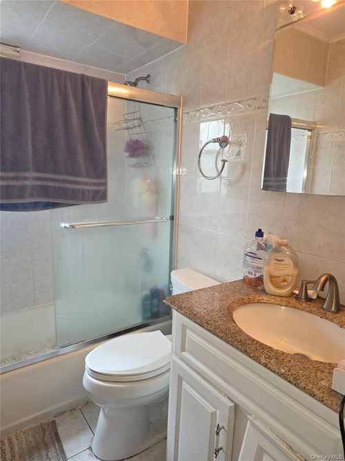 147 Miller Road, Oyster Bay, NY, 11801 | Card Image