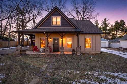 511 S A St, Farmington, MO, 63640-2526 | Card Image