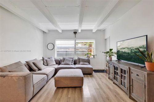 apt-206-325 Ocean Dr, Miami Beach, FL, 33139-6926 | Card Image