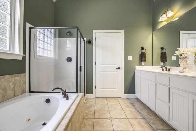 212 Westwind Dr, House other with 4 bedrooms, 3 bathrooms and null parking in Newnan GA | Image 22
