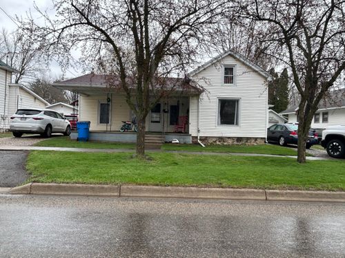 20 S Main St, Quincy, MI, 49082-1149 | Card Image