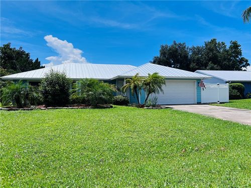235 14th Ave, Vero Beach, FL, 32962-2748 | Card Image