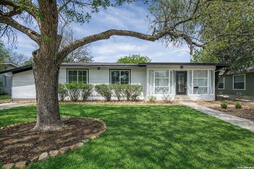 227 Devonshire Dr, San Antonio, TX, 78209-4207 | Card Image