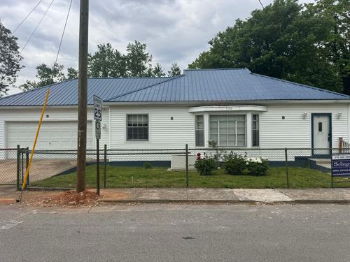 1103 E 18th St, Hopkinsville, KY, 42240-4308 | Card Image