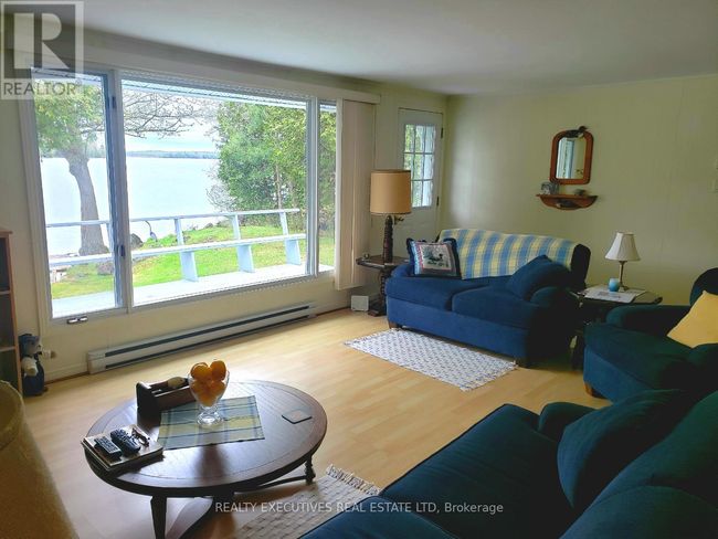 7 B1 Rd, House other with 3 bedrooms, 2 bathrooms and 3 parking in Lombardy ON | Image 18