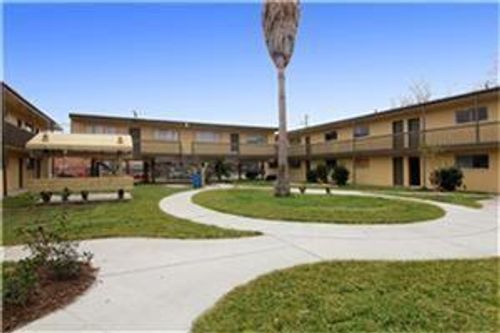 apt-67-5610 Royal Palms St, Houston, TX, 77021-3846 | Card Image