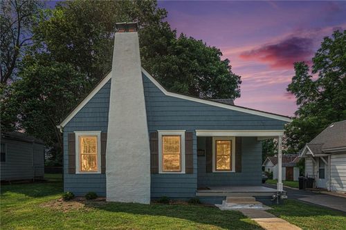 1708 Appleton Ave, Independence, MO, 64052-3741 | Card Image