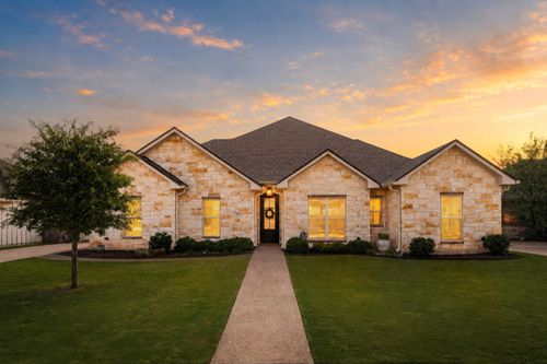 717 Wintergreen Dr, Hewitt, TX, 76643-3041 | Card Image