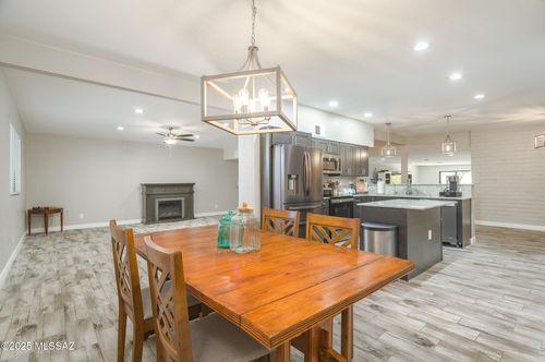 8856 E Calle Playa, Tucson, AZ, 85715-5625 | Card Image