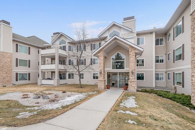 2205 - 7451 Springbank Blvd Sw, Condo with 2 bedrooms, 2 bathrooms and 1 parking in Calgary AB | Image 43
