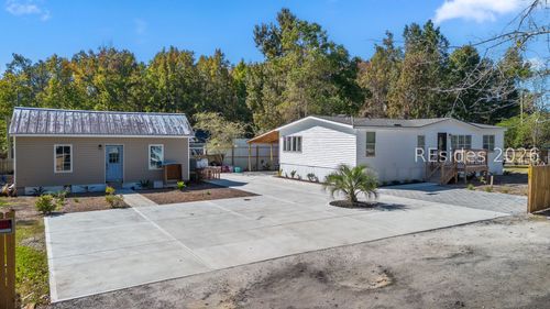 8036 Purrysburg Road, Hardeeville, SC, 29927 | Card Image