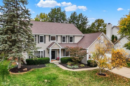 11226 Reflection Point Dr, Fishers, IN, 46037-8719 | Card Image