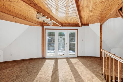 374 Sprout Brook Rd, Garrison, NY, 10524-7466 | Card Image