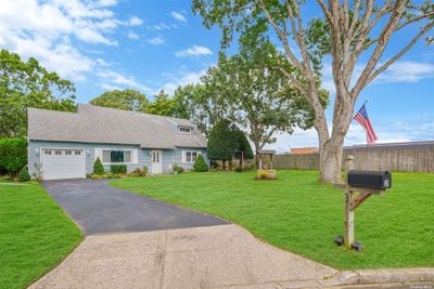 3 Peggy Court, House other with 4 bedrooms, 2 bathrooms and null parking in Centereach NY | Image 2