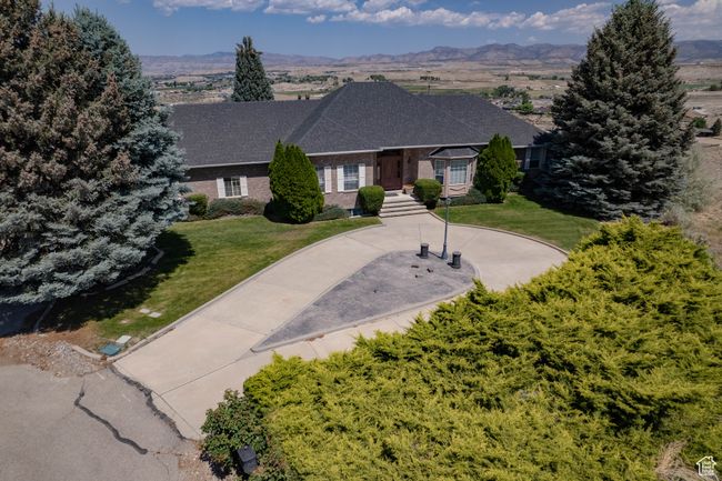 1416 E Valley View Dr, House other with 4 bedrooms, 3 bathrooms and null parking in Wellington UT | Image 51