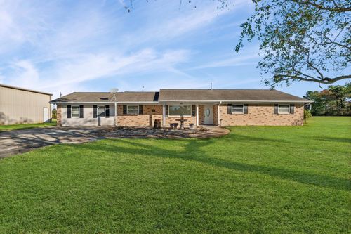 1311 Oak St, Anahuac, TX, 77514-3438 | Card Image