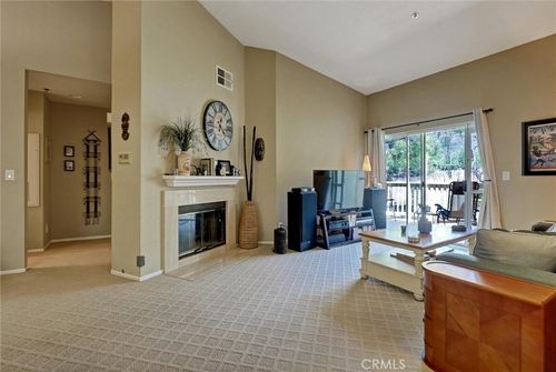 410-5837 Oak Bend Ln, Oak Park, CA, 91377-5649 | Card Image