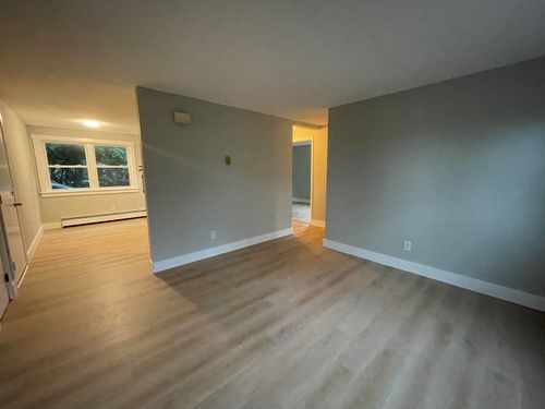 3-15 Kingsley Ct, Rutland, VT, 05701-2804 | Card Image