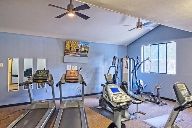 10 Adelphi Ct, Townhouse with 2 bedrooms, 3 bathrooms and null parking in Sacramento CA | Image 32