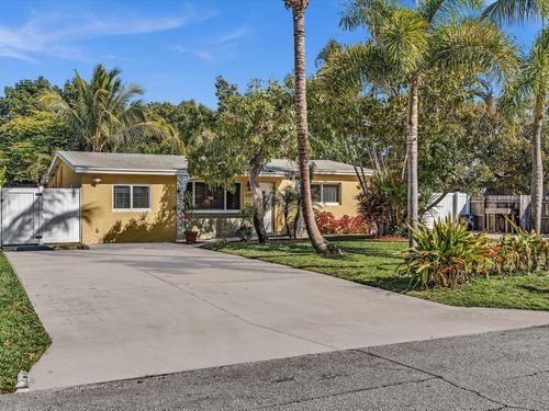 607 W Perry St, Lantana, FL, 33462-4348 | Card Image