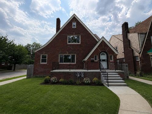 5903 Kensington Avenue, Detroit, MI, 48224 | Card Image