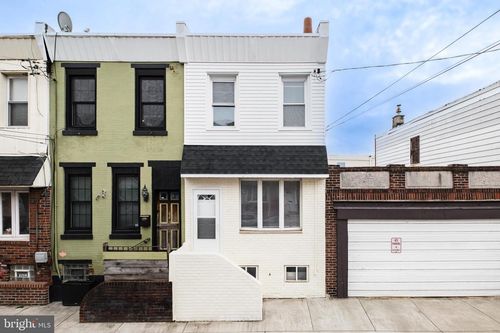 2715 E Thompson St, PHILADELPHIA, PA, 19134-4734 | Card Image