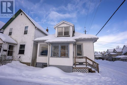 1311 Donald St E, Thunder Bay, ON, P7E5W2 | Card Image
