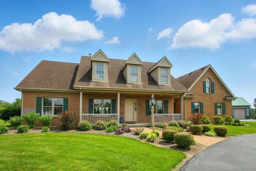 2610 Stewart Rd, South Charleston, OH, 45368-9362 | Card Image