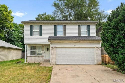 2953 Virginia Pl, East Saint Louis, IL, 62207-1756 | Card Image