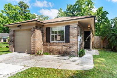 6121 Key Hollow Court, House other with 3 bedrooms, 2 bathrooms and null parking in Jacksonville FL | Image 2