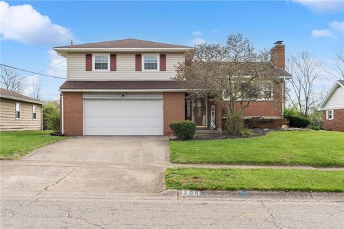 709 Park Dr, Middletown, OH, 45044-6050 | Card Image