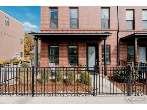 741 24th St, Denver, CO, 80205-4592 | Card Image