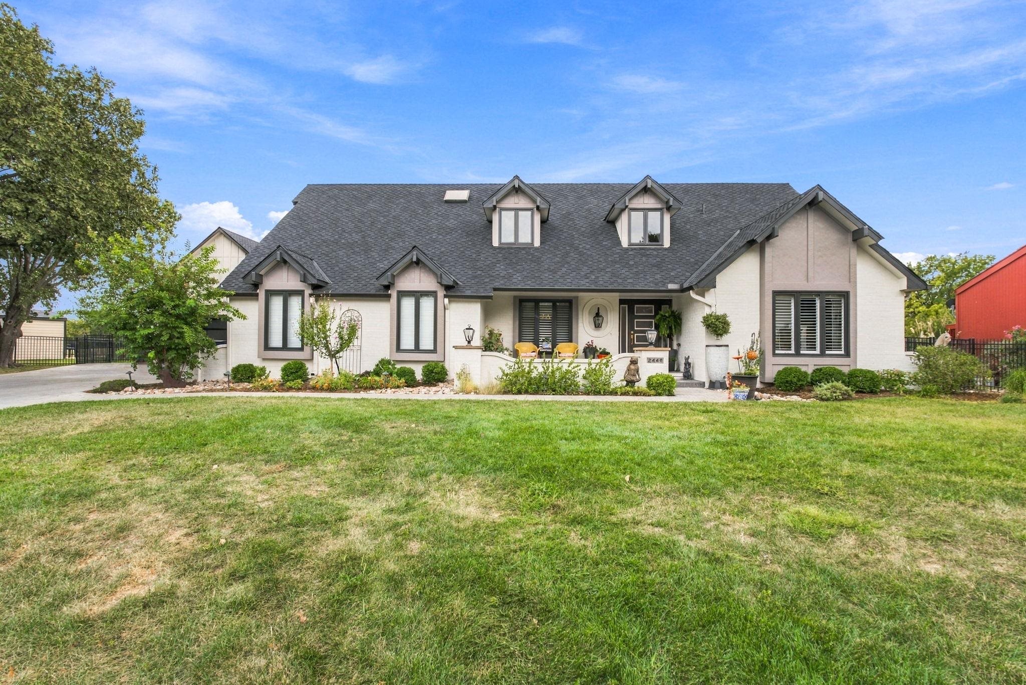 2448 N Greenleaf Ct, Pending in Wichita - eXp Realty