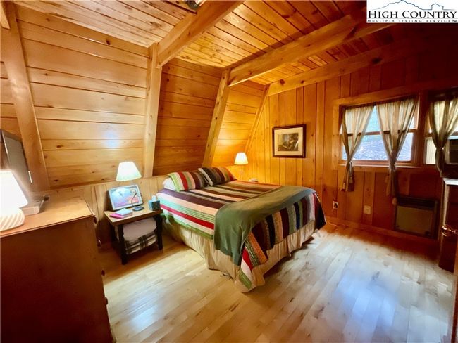 233 Cherry, House other with 3 bedrooms, 2 bathrooms and null parking in Boone NC | Image 10