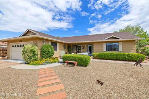 1077 N Cottonwood Spring Dr, Dewey-Humboldt, AZ, 86327-5408 | Card Image