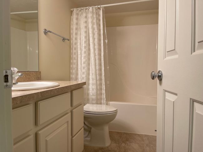912 Spirea, Condo with 3 bedrooms, 3 bathrooms and null parking in Howell MI | Image 21