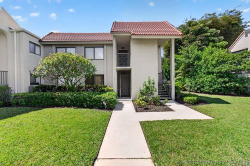 104-5561 Fairway Park Dr, Boynton Beach, FL, 33437-1734 | Card Image