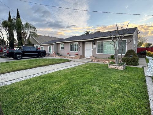 2203 6th St, Ceres, CA, 95307-2624 | Card Image
