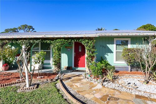 131 11th Ct, Vero Beach, FL, 32962-2835 | Card Image