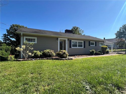 118 Triplett St, Jonesville, NC, 28642-2330 | Card Image